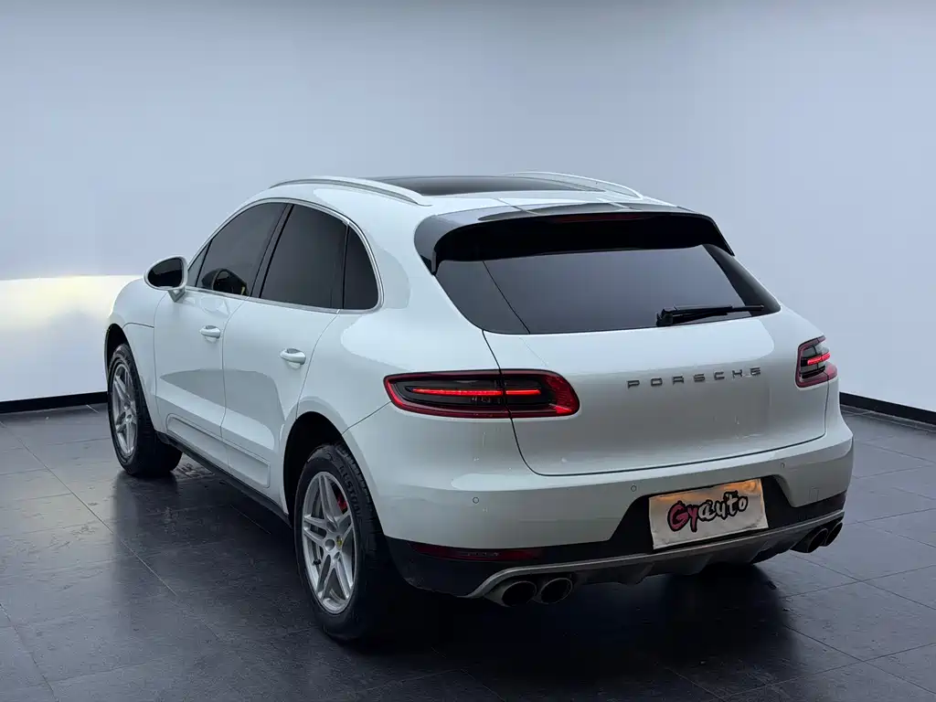 Porsche Macan 2016 — фото 9