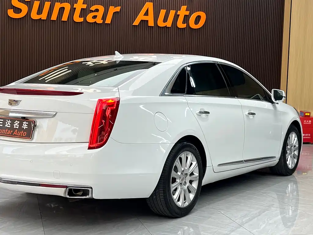 Cadillac XTS 2016 — фото 16