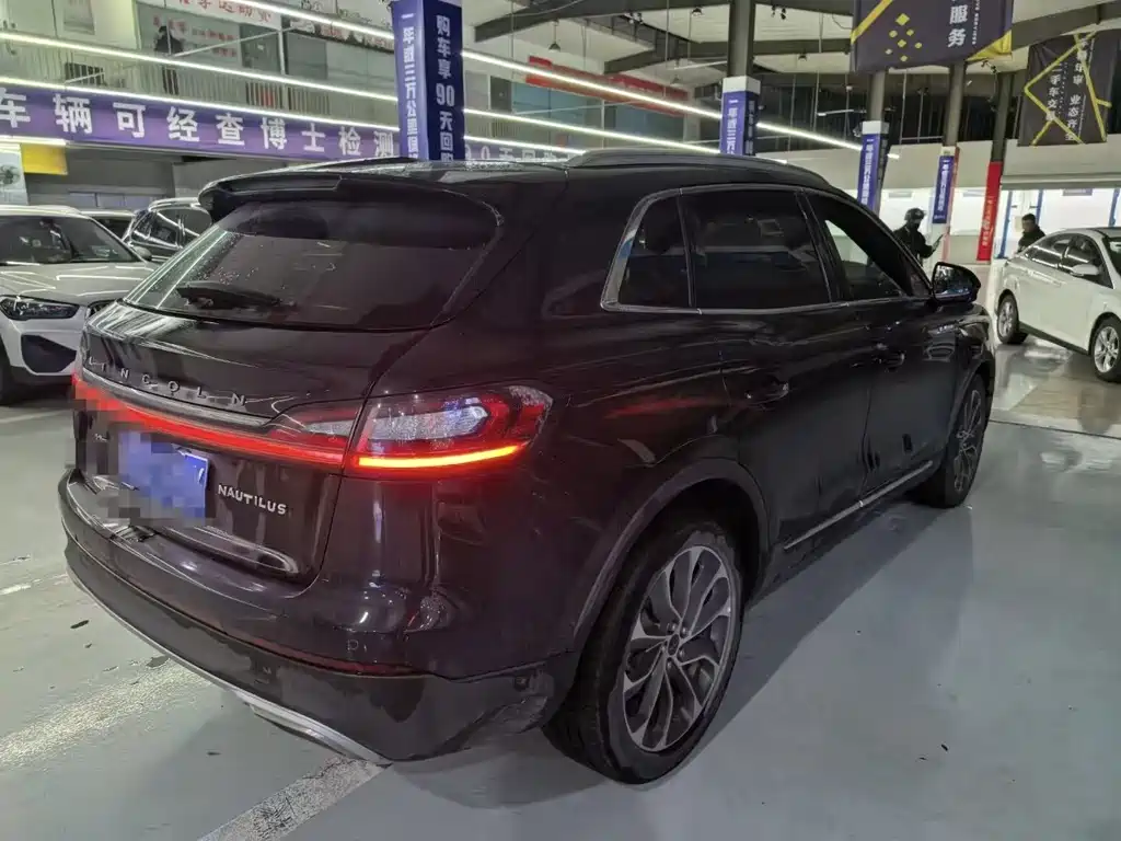 Lincoln Nautilus 2021 — фото 7