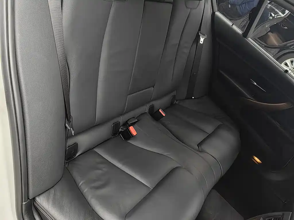 BMW 3 Series 2013 — фото 10