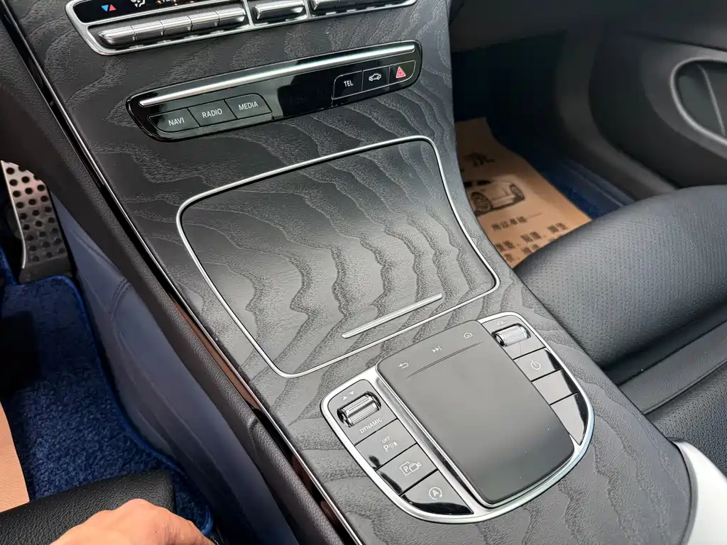 Mercedes-Benz C-Class 2020 — фото 15