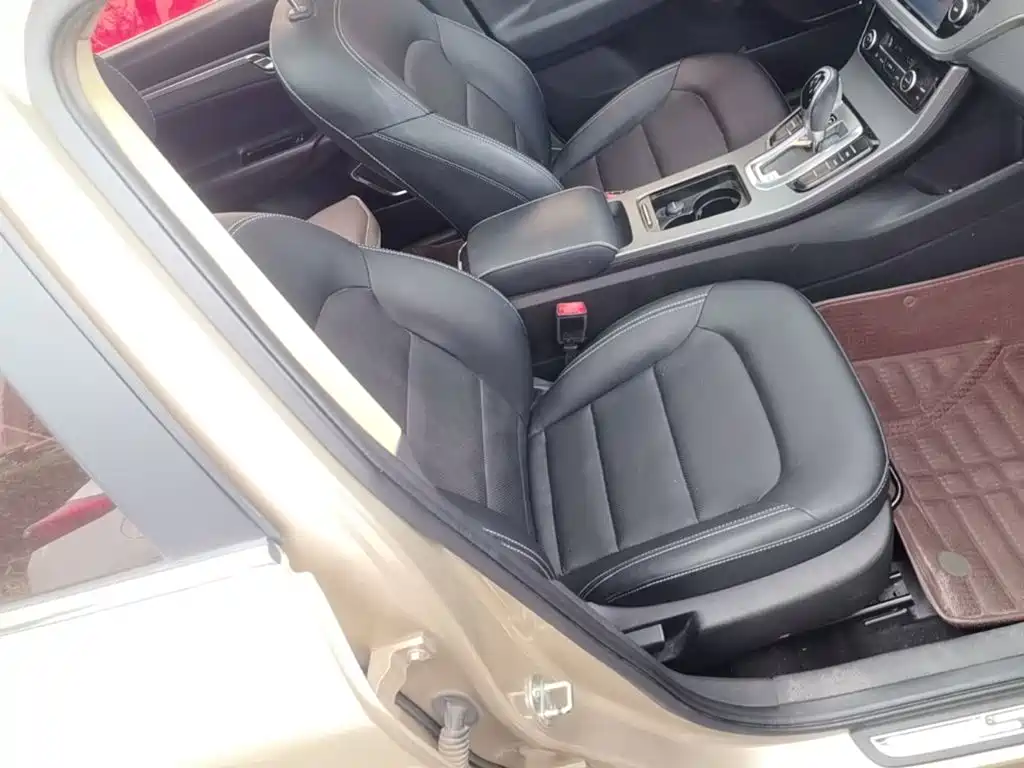 Geely Emgrand GS 2016 — фото 25