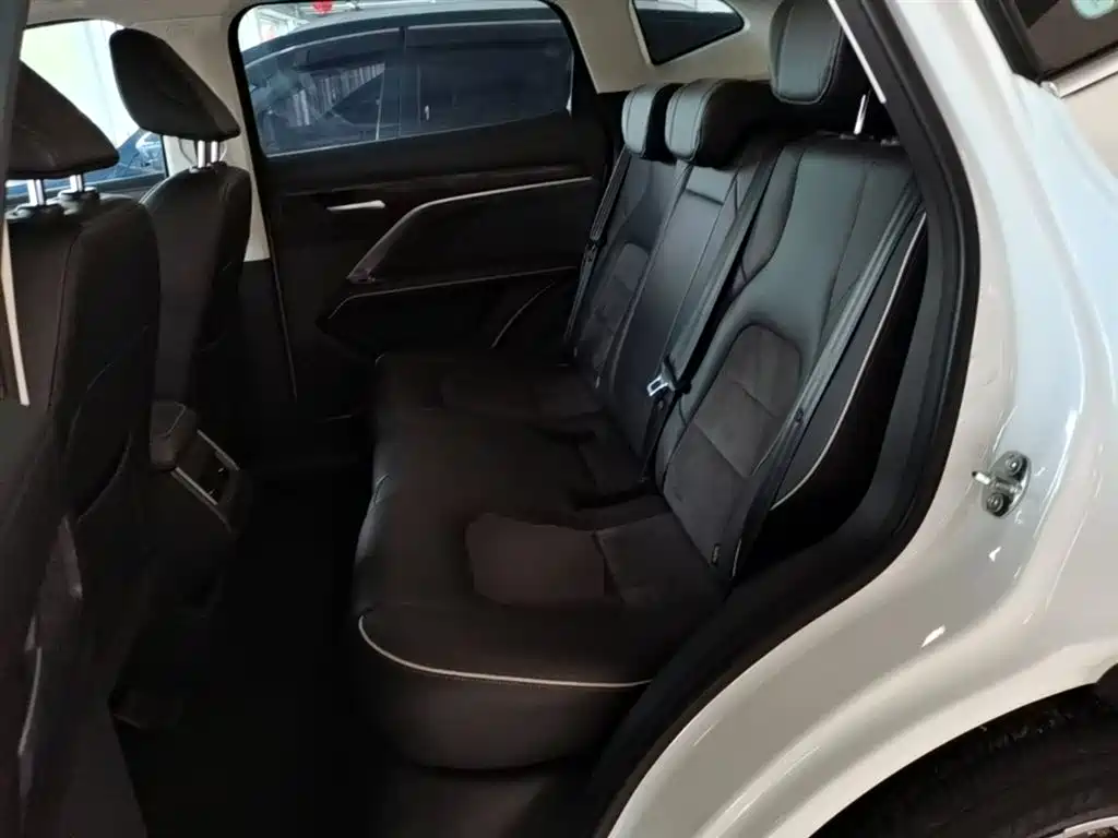Haval H6 2023 — фото 17