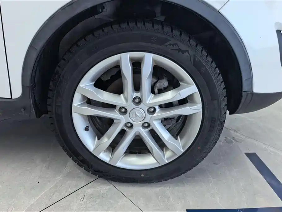 Changan CS35 2016