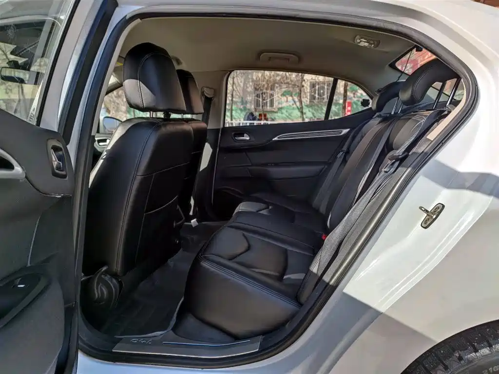 Citroen C4L 2015 — фото 10