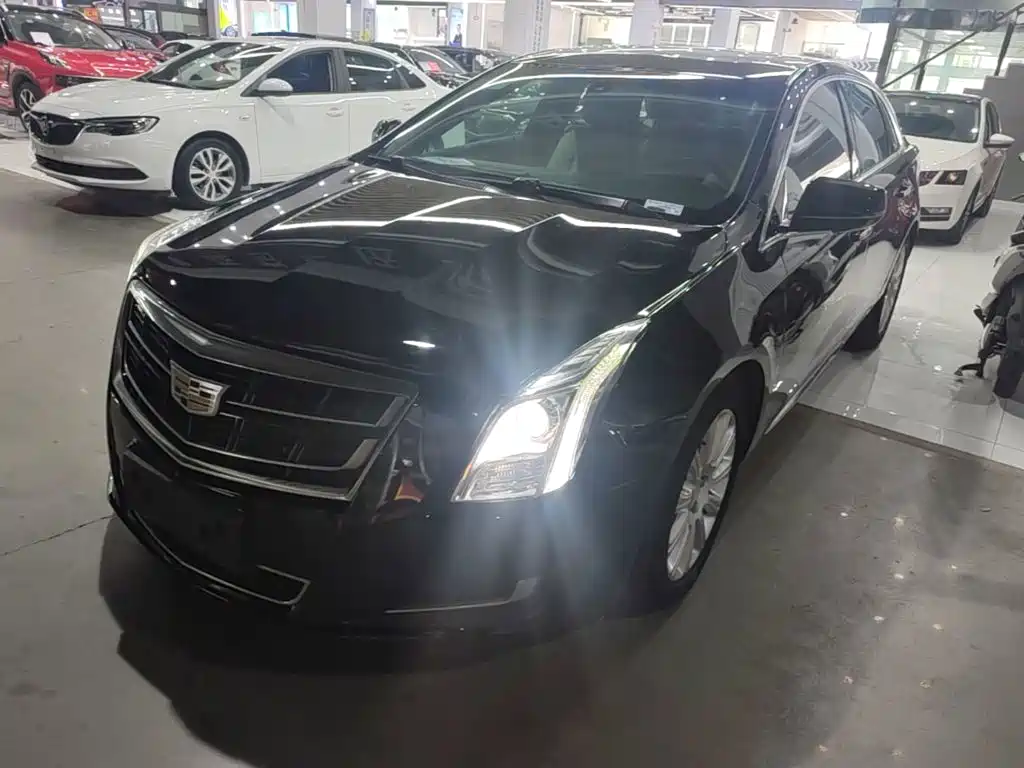 Cadillac XTS 2016 — фото 1