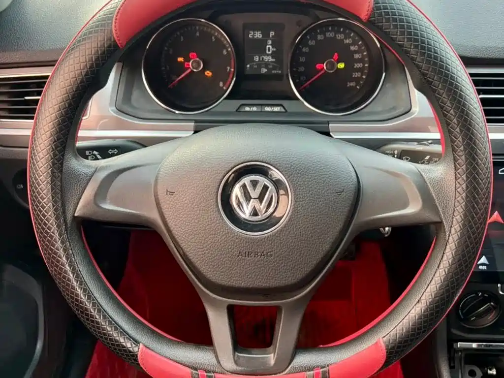 Volkswagen Bora 2018 — фото 10