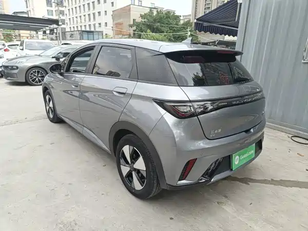 BYD Dolphin 2023