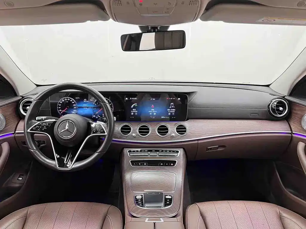 Mercedes-Benz E-Class 2023 — фото 16