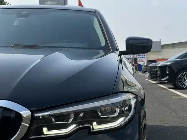 BMW 3 Series 2021