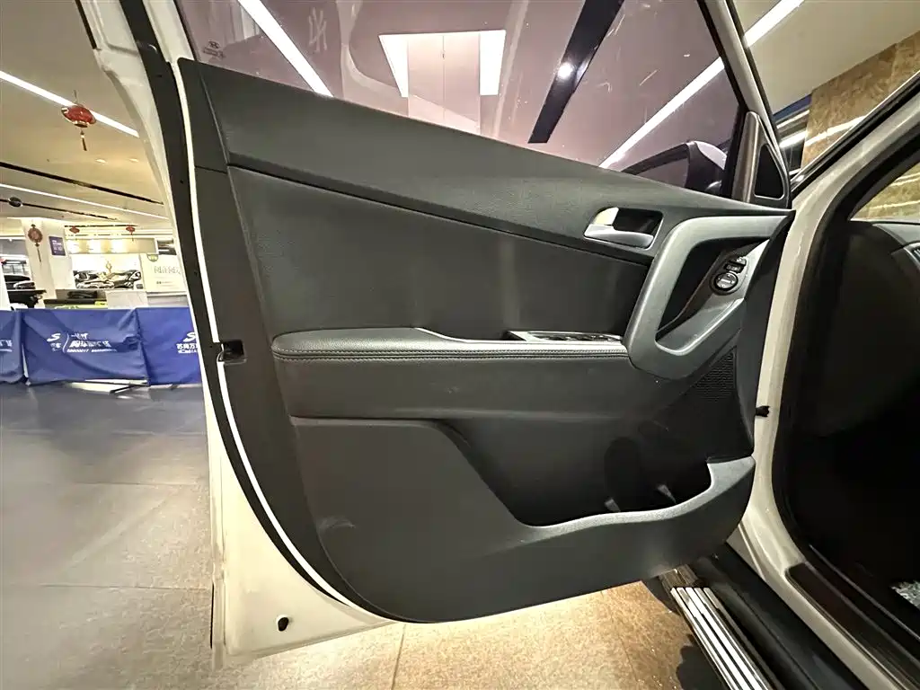 Hyundai ix25 2015 — фото 12