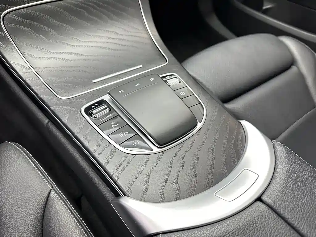 Mercedes-Benz C-Class 2019 — фото 18