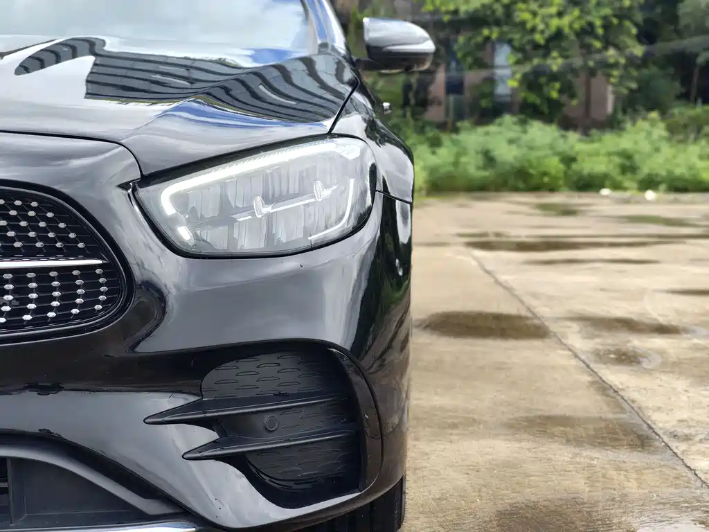 Mercedes-Benz E-Class 2021