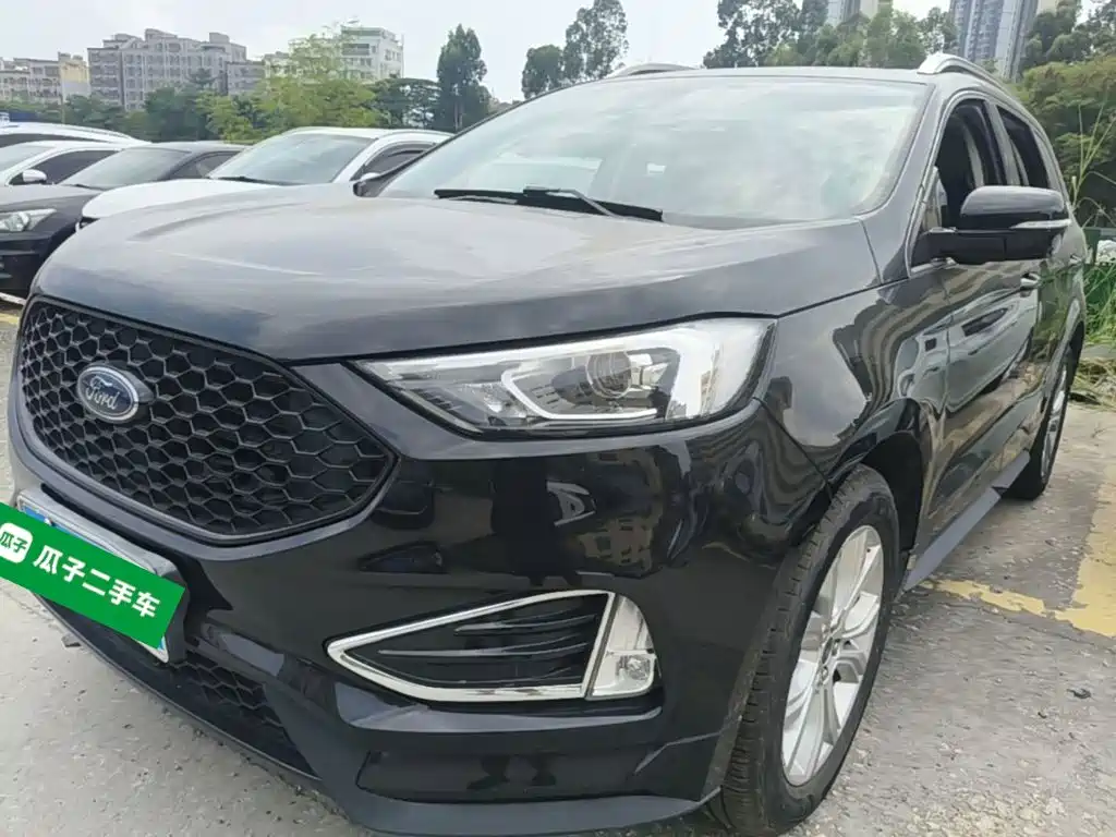 Ford Edge 2020 — фото 1