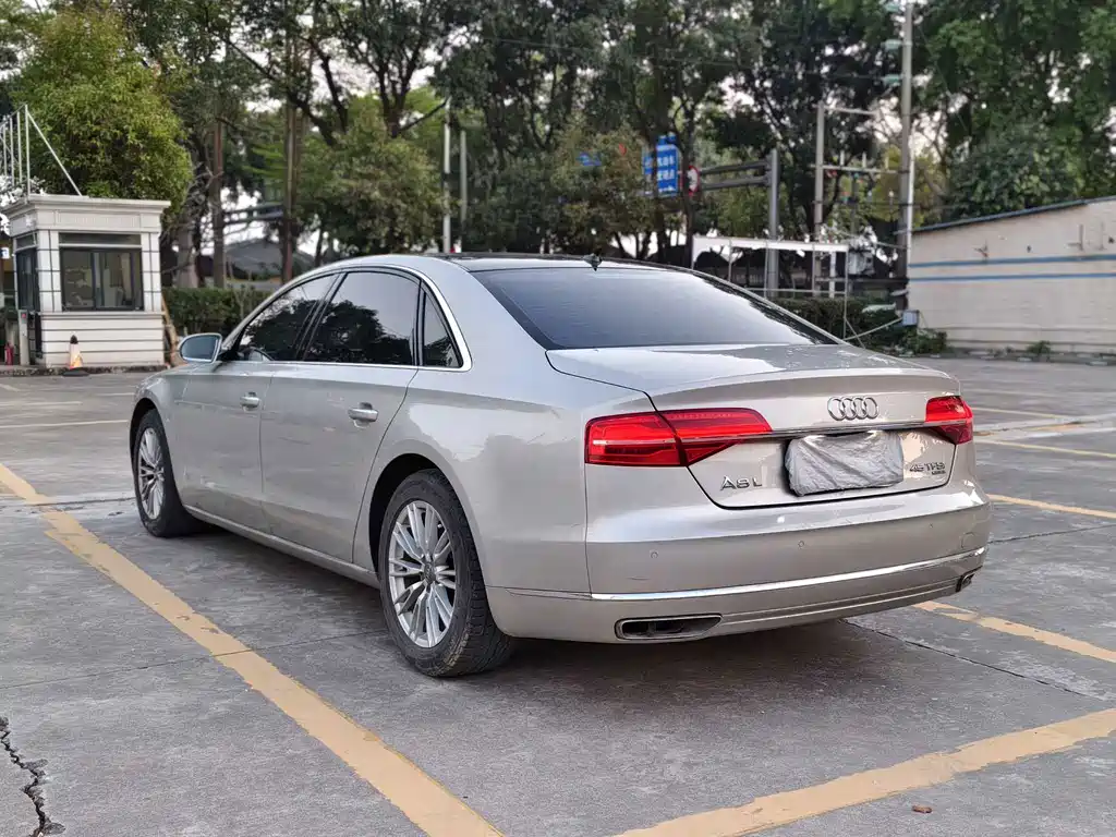 Audi A8 2015