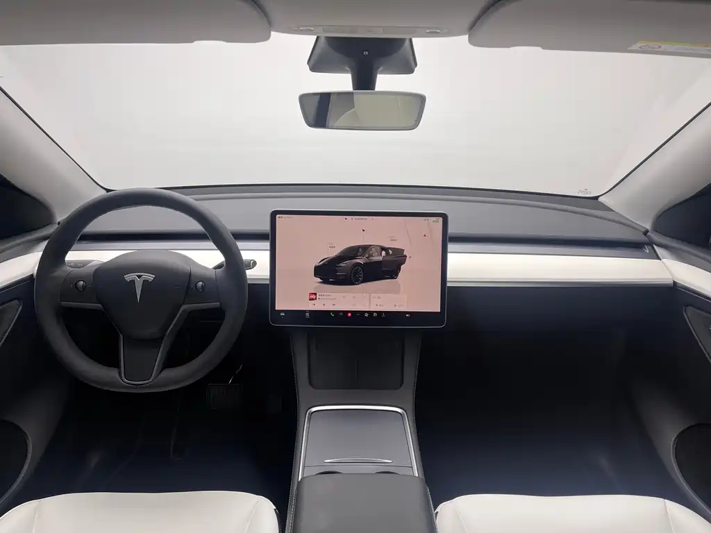 Tesla Model Y 2023 — фото 13