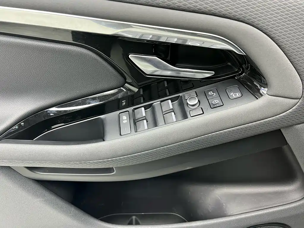 Land Rover Evoque 2020 — фото 5