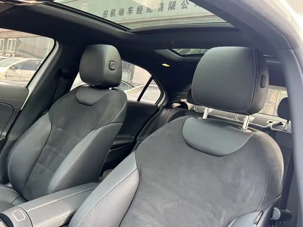 Mercedes-Benz A-Class 2023 — фото 17