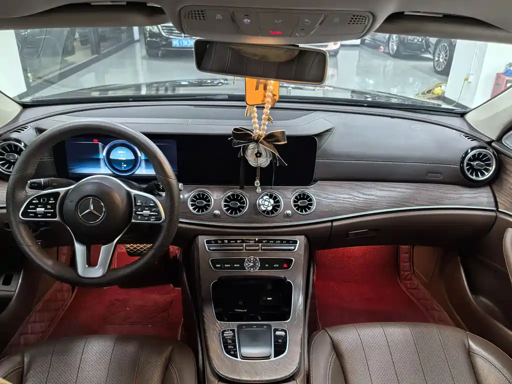 Mercedes-Benz E-Class 2020 — фото 10
