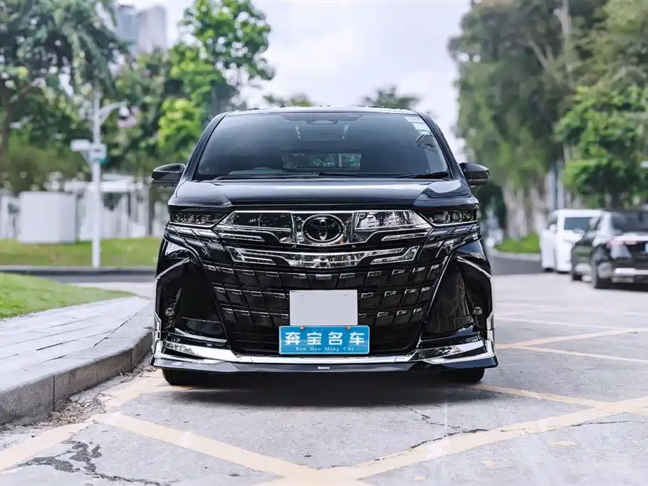 Toyota Alphard 2025 — фото 2
