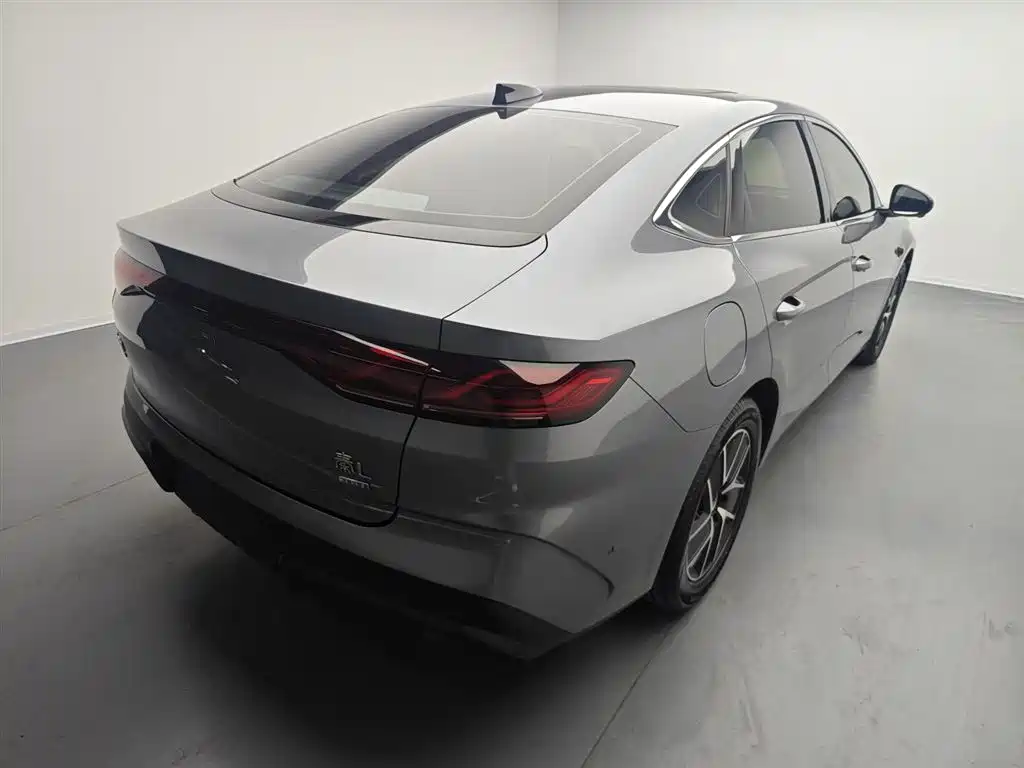BYD Qin L 2025 — фото 5