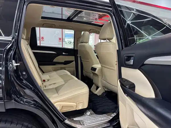 Toyota Highlander 2018