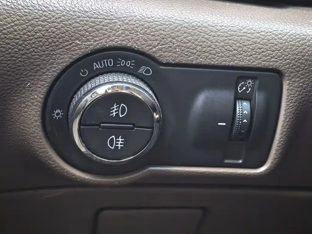 Buick Excelle GT 2013 — фото 19