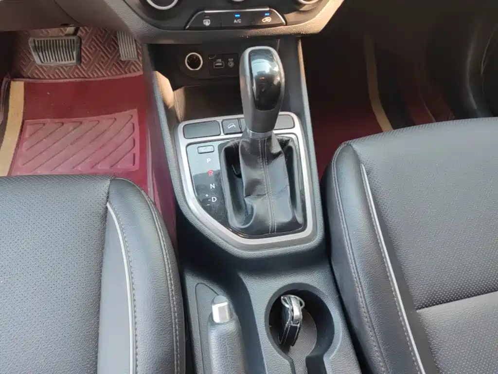 Hyundai ix25 2016 — фото 14