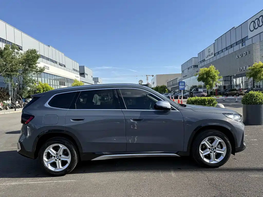 BMW X1 2023 — фото 4