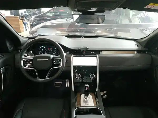 Land Rover Discovery Sport 2022