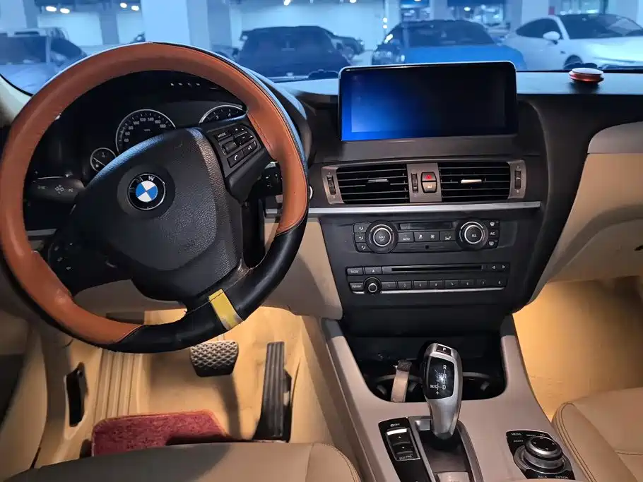 BMW X3 2013 — фото 12