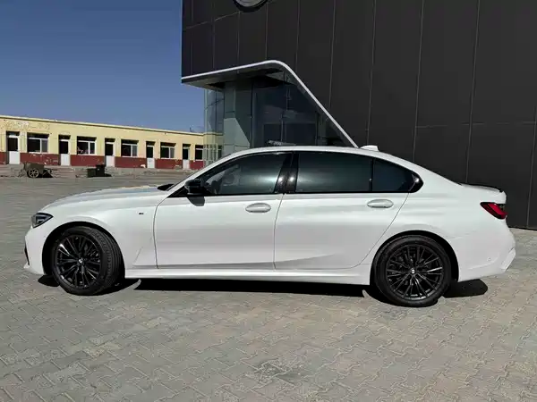 BMW 3 Series 2022