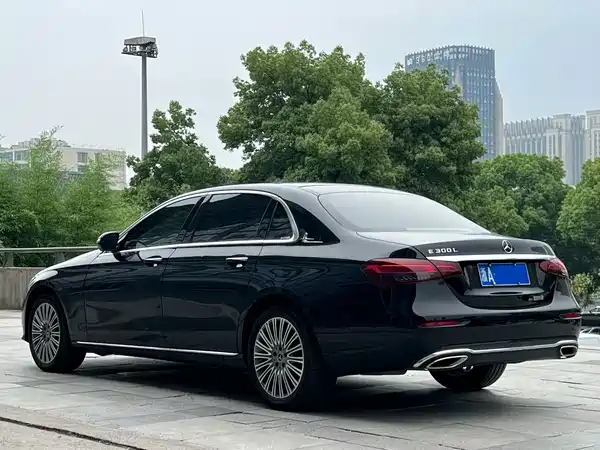 Mercedes-Benz E-Class 2023