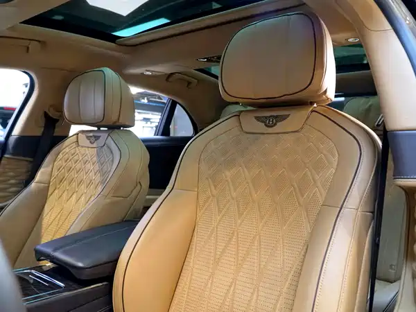 Bentley Flying Spur 2022