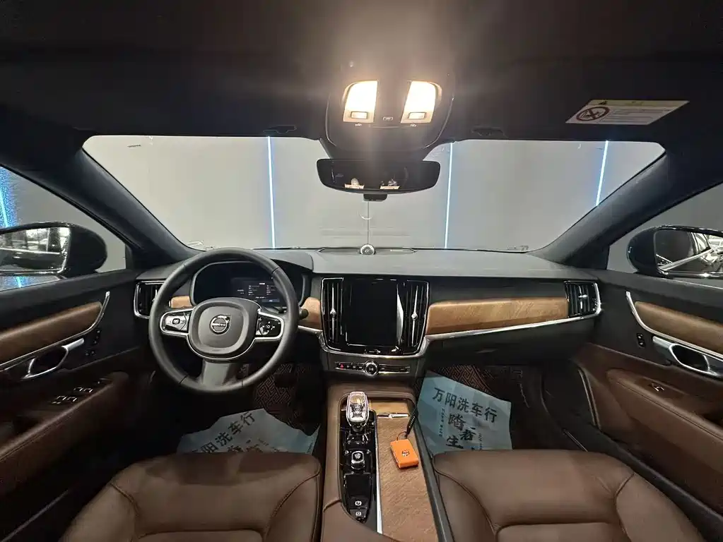 Volvo S90 2023 — фото 9