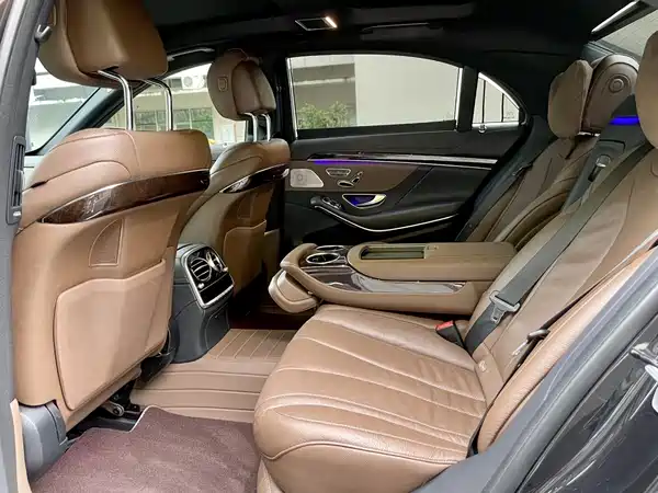 Mercedes-Benz S-Class 2020