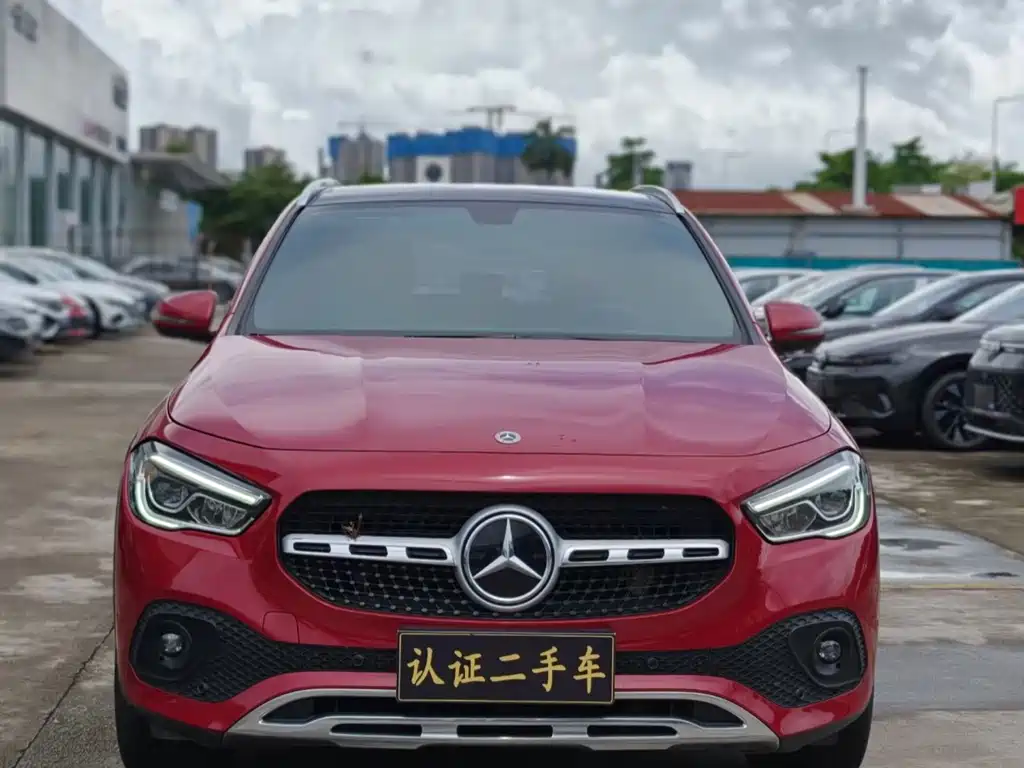 Mercedes-Benz GLA 2021