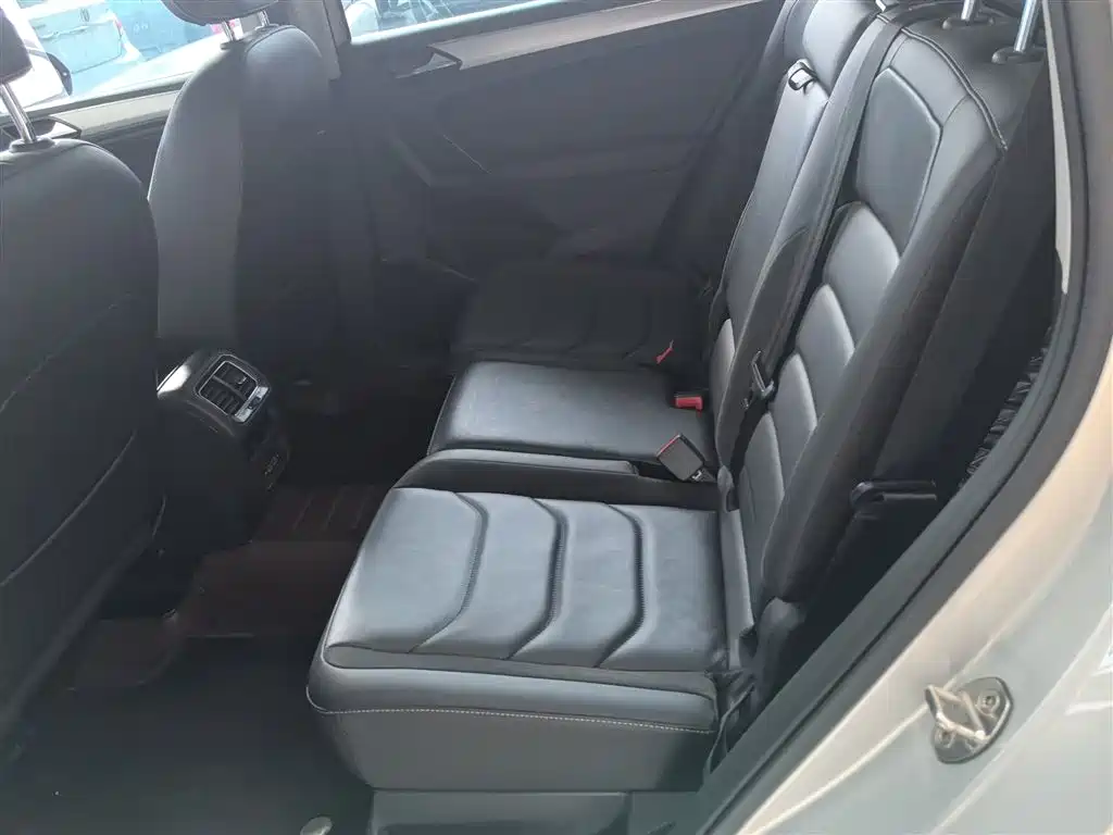 Volkswagen Tiguan L 2019 — фото 17
