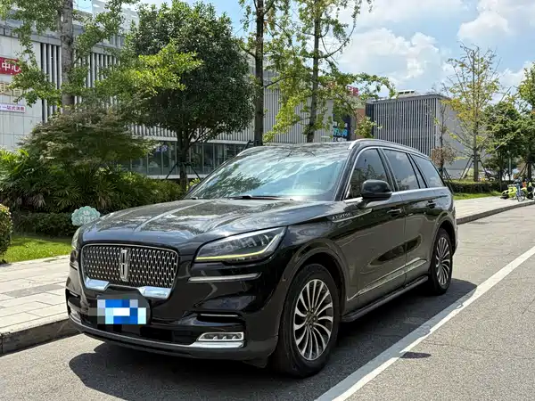 Lincoln Aviator 2021