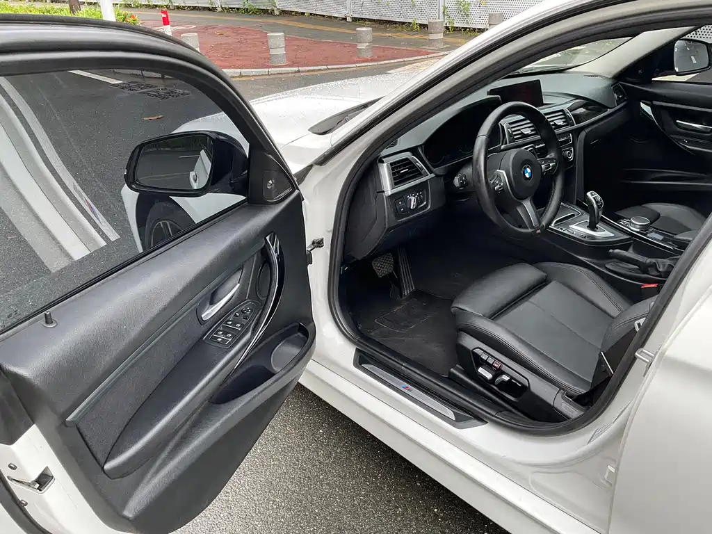 BMW 3 Series 2019