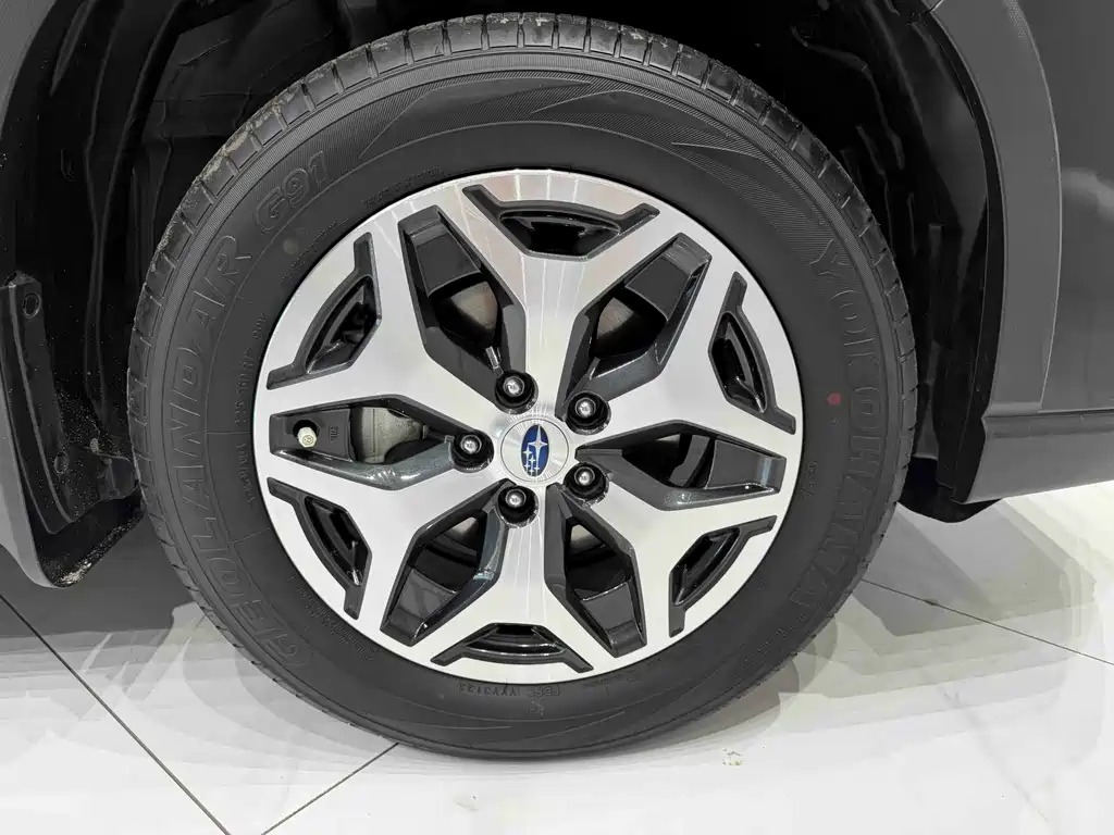 Subaru Forester 2024 — фото 19