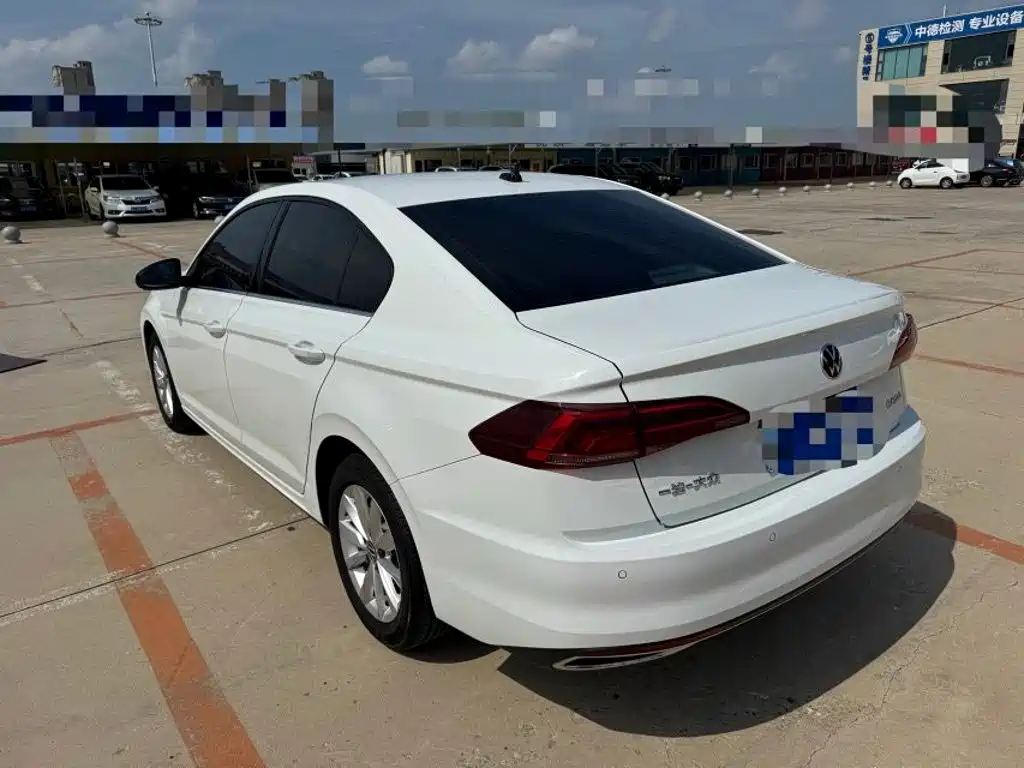 Volkswagen Bora 2022