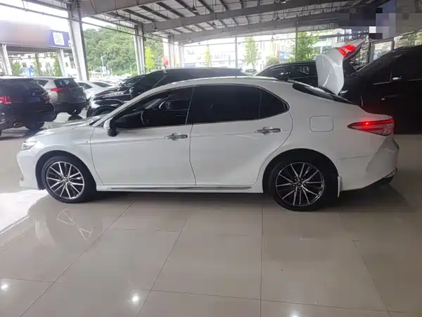 Toyota Camry 2024