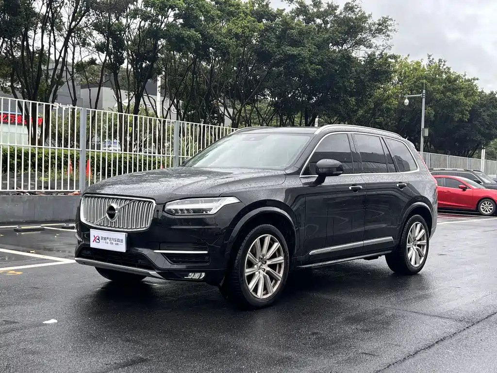 Volvo XC90 2019