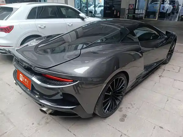 McLaren GT 2023