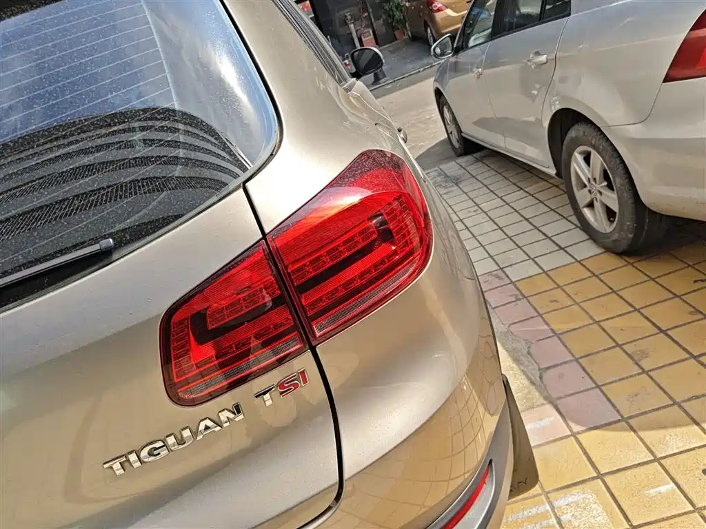 Volkswagen Tiguan 2015 — фото 8