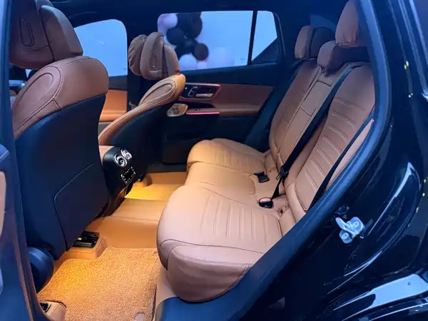 Mercedes-Benz GLC 2026