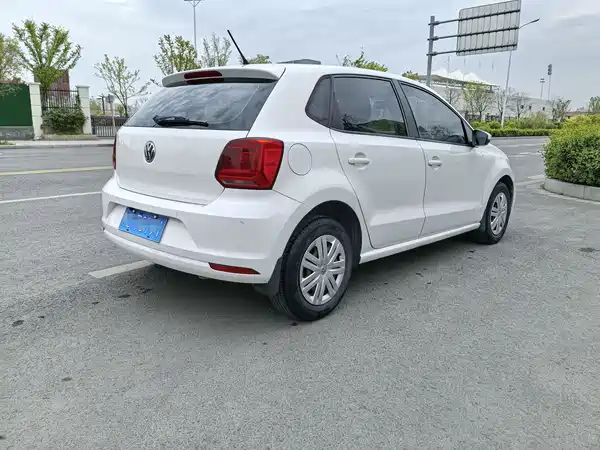Volkswagen Polo 2016
