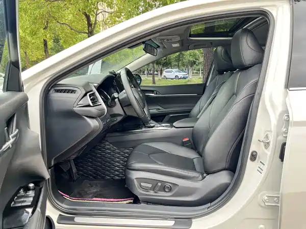 Toyota Camry 2021