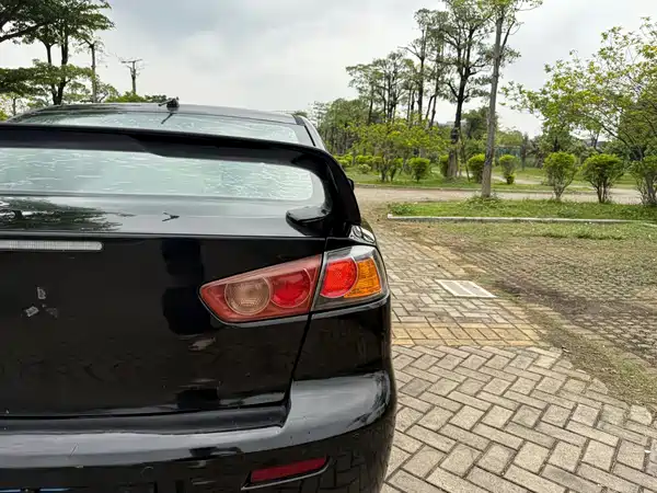 Mitsubishi Lancer EX 2013